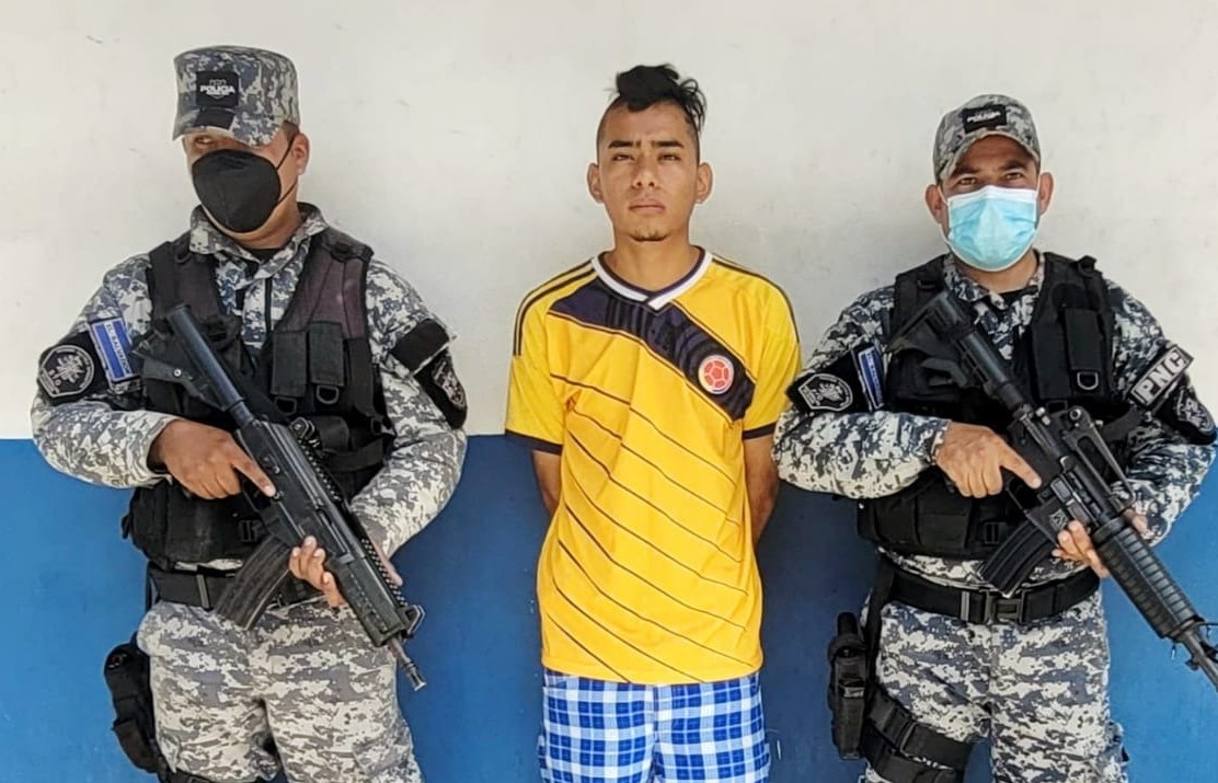 Capturan a pandillero por posesión de droga y dos celulares en Soyapango capturan-a-pandillero-por-posesion-de-droga-y-dos-celulares-en-soyapango